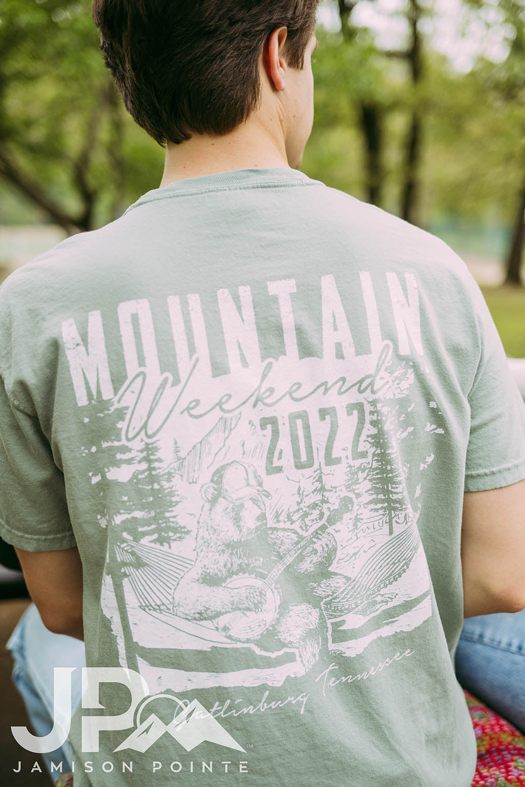 Fiji Mountain Weekend Hammocking Bear Tee